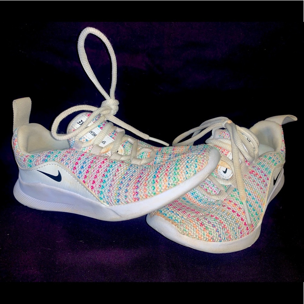 Little Girls Nike shoes
